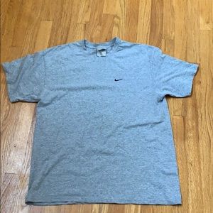 Nike men’s shirt
